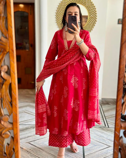 Biba Red Women Kurta ,Pant And Dupatta Set